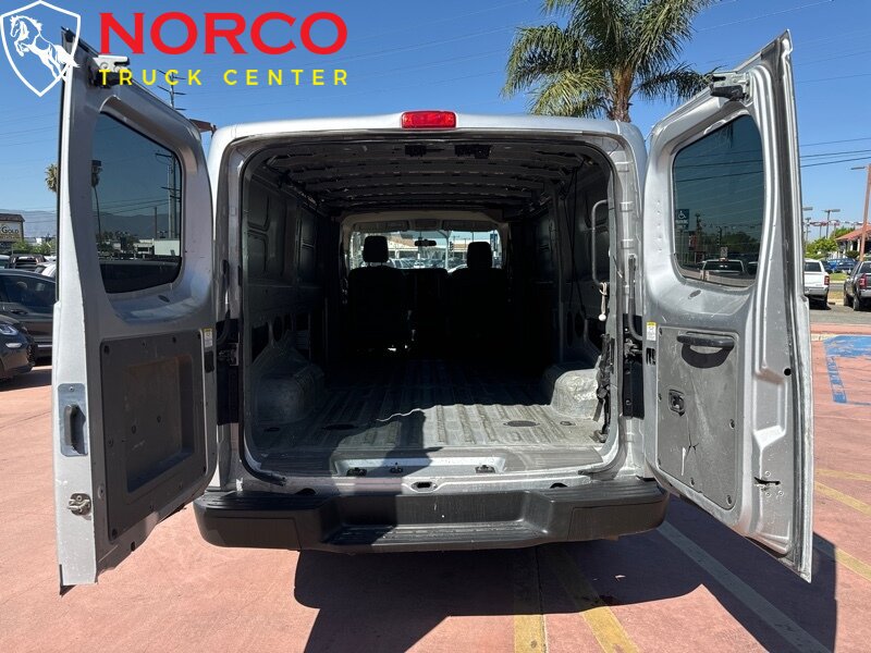 Used 2012 Nissan NV 1500 S w/ Side Curtain Airbag Pkg RWD image 11