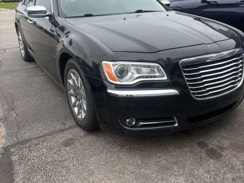Used 2012 Chrysler 300 Limited RWD image 13