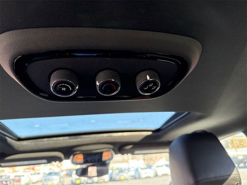 Used 2024 Dodge Durango R/T image 11