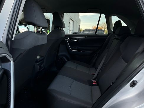 Used 2025 Toyota RAV4 XLE image 12