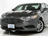 Used 2017 Ford Fusion SE image 2