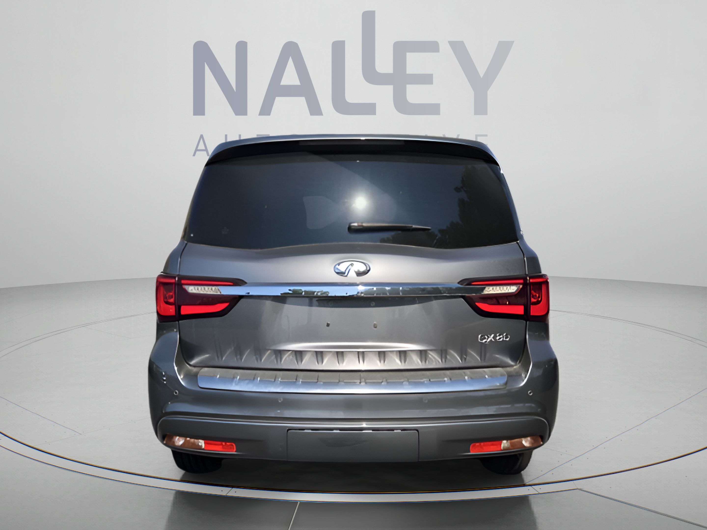 Used 2019 INFINITI QX80 Luxe w/ All-Season Package RWD image 4