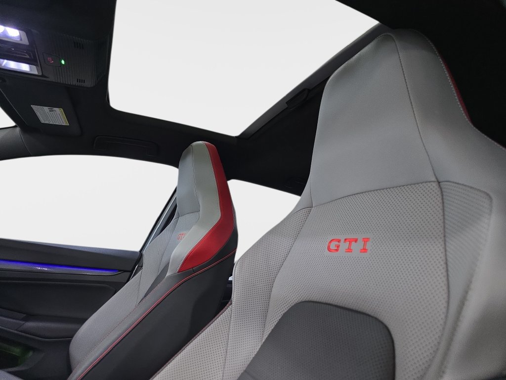 Used 2023 Volkswagen GTI Autobahn FWD image 28