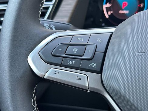 New 2025 Volkswagen Atlas SEL image 17