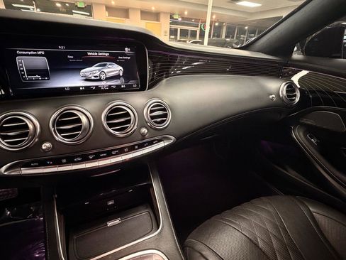 Used 2015 Mercedes-Benz S 550 4MATIC Coupe image 18
