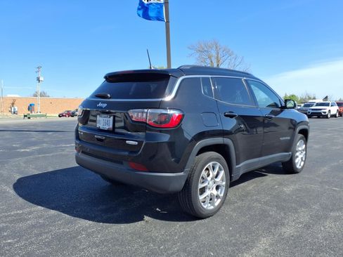 Used 2023 Jeep Compass Latitude AWD/4WD image 6