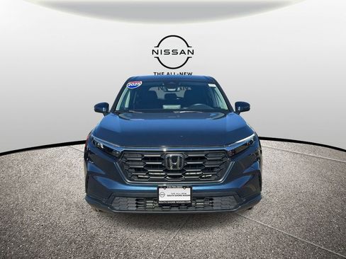 Used 2025 Honda CR-V LX image 9