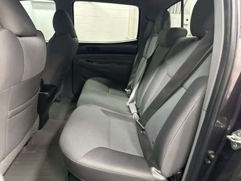 Used 2015 Toyota Tacoma 4x4 Double Cab w/ TRD Sport Package image 22