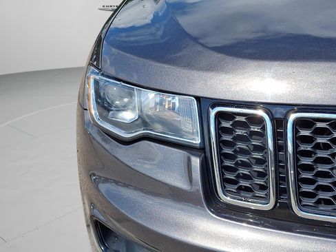 Certified 2019 Jeep Grand Cherokee Limited AWD/4WD image 30