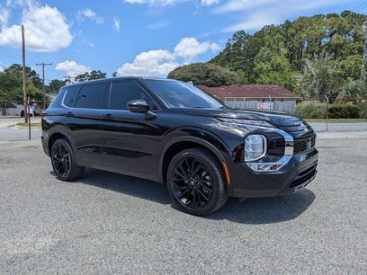 Used 2023 Mitsubishi Outlander SE Black Edition