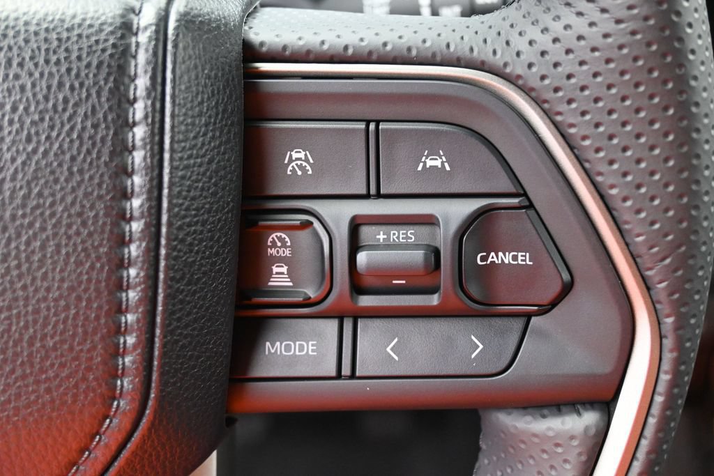 Certified 2026 Toyota 4Runner TRD Off-Road Premium AWD/4WD image 19