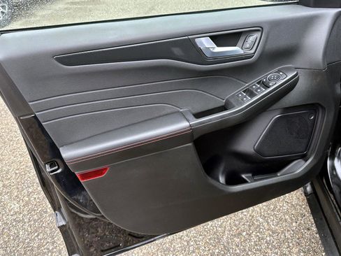 Used 2024 Ford Escape ST-Line w/ Tech Pack #1 image 16