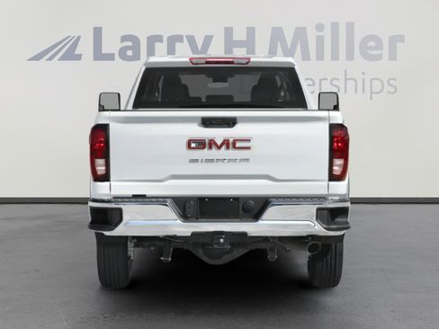 Used 2024 GMC Sierra 2500 AT4 w/ AT4 Premium Plus Package image 8