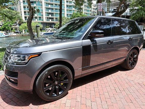 Used 2017 Land Rover Range Rover Supercharged AWD/4WD image 24