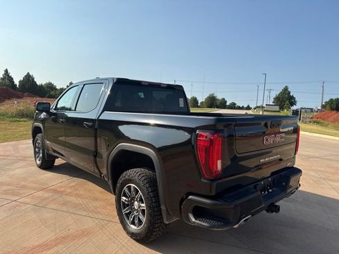 Used 2025 GMC Sierra 1500 AT4 AWD/4WD image 5