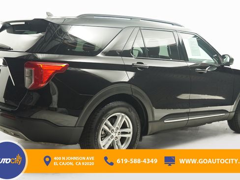 Used 2022 Ford Explorer XLT w/ Equipment Group 202A RWD image 6