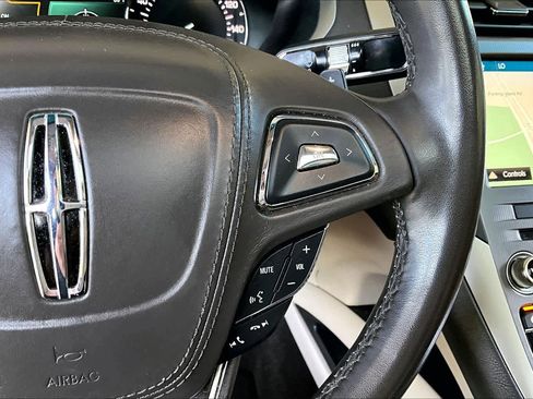 Used 2017 Lincoln MKZ Select w/ Select Plus Package image 25