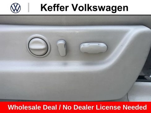 Used 2013 Chevrolet Suburban LT w/ Luxury Package AWD/4WD image 27