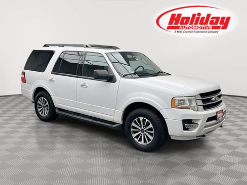 Used 2017 Ford Expedition XLT AWD/4WD image 1