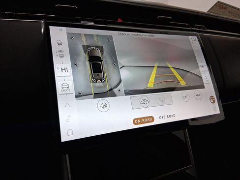 New 2025 Land Rover Range Rover SE image 25