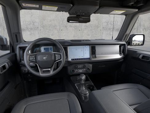 Used 2025 Ford Bronco Outer Banks image 9