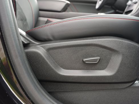 Used 2024 Ford Edge ST-Line AWD/4WD image 31