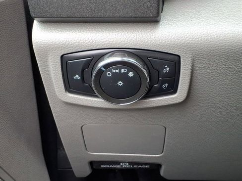 Used 2020 Ford F250 XL w/ Power Equipment Group image 22