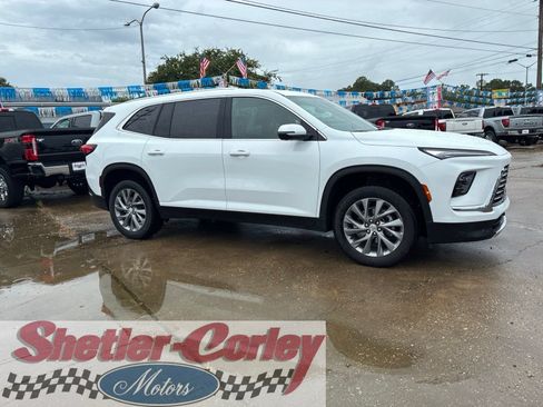 Used 2026 Buick Enclave Preferred FWD image 1