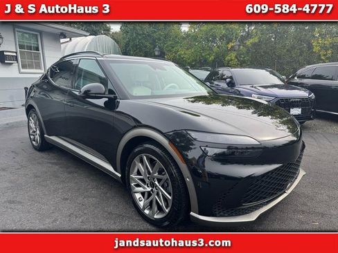 Used 2024 Genesis GV60 Advanced image 1