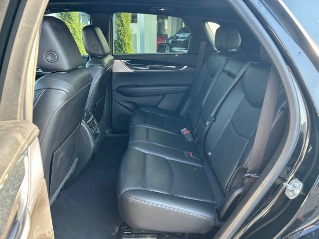 Used 2025 Cadillac XT5 Premium Luxury FWD image 25