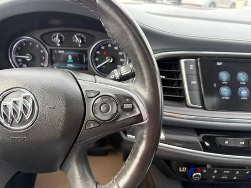 Used 2019 Buick Enclave Essence AWD/4WD image 27