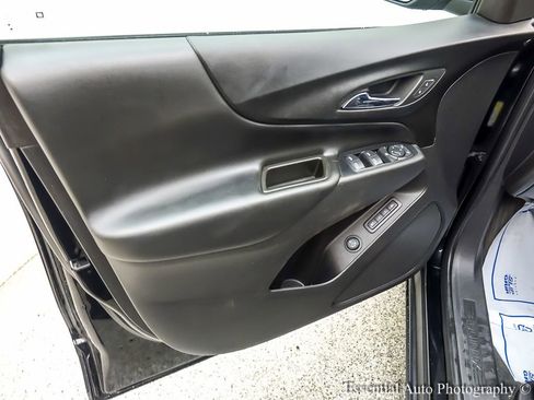 Used 2020 Chevrolet Equinox LT w/ Midnight Edition image 20