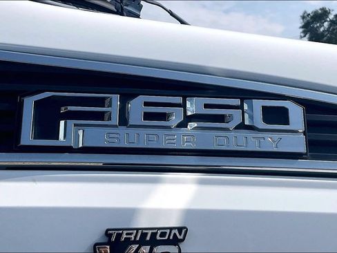 Used 2018 Ford F650 2WD Regular Cab Super Duty image 30