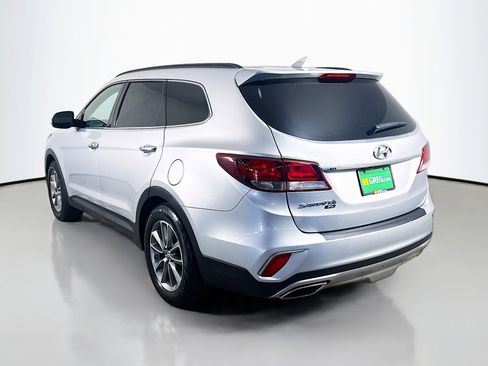 Used 2019 Hyundai Santa Fe XL SE w/ SE Premium Package 02 FWD image 7