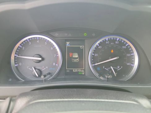 Used 2019 Toyota Highlander XLE image 26