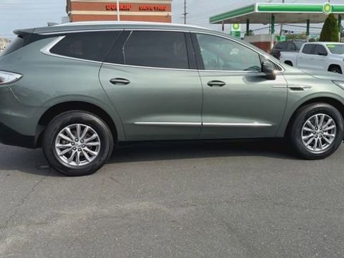 Certified 2023 Buick Enclave Essence image 9