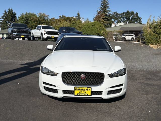 Used 2019 Jaguar XE Premium RWD image 8