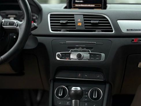 Used 2017 Audi Q3 2.0T Prestige w/ Prestige Package image 16