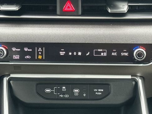 New 2026 Kia Carnival EX image 26