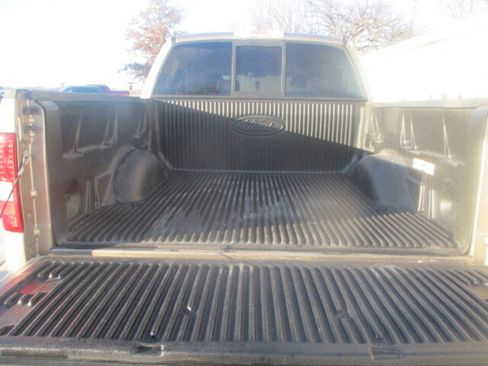 Used 2004 Ford F150 XLT image 6