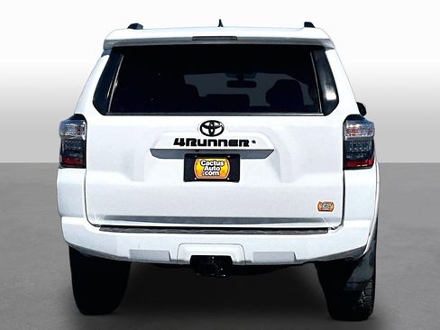 Used 2019 Toyota 4Runner SR5 image 4