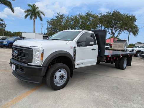 Used 2024 Ford F550 4x4 Regular Cab Super Duty image 7