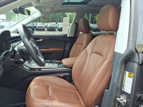 Used 2021 Audi Q8 Premium Plus w/ Premium Plus Package AWD/4WD image 15