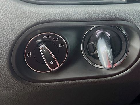 New 2026 Porsche Macan image 11