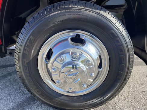 Used 2021 RAM 3500 Tradesman w/ Chrome Appearance Group image 15