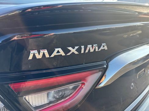 Used 2019 Nissan Maxima SR w/ Premium Package image 14