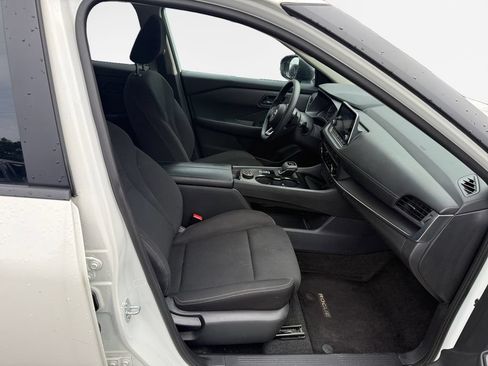 Used 2024 Nissan Rogue S AWD/4WD image 25