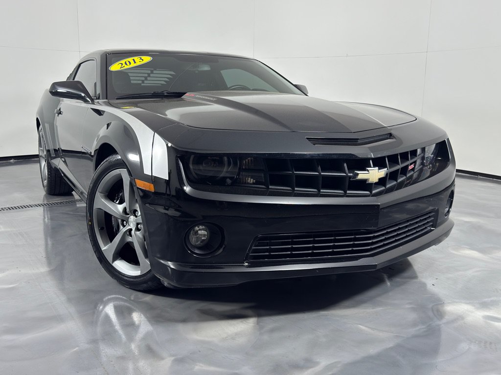 Used 2013 Chevrolet Camaro SS w/ RS Package RWD image 2