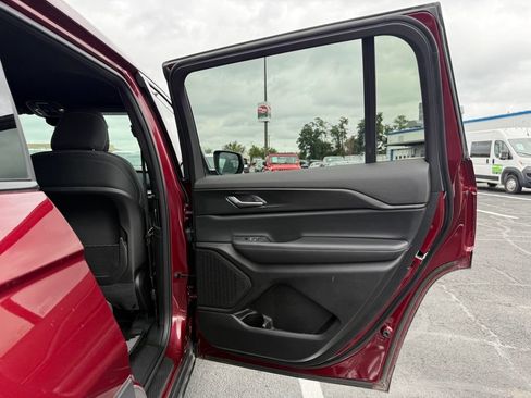 Used 2025 Jeep Grand Cherokee L Laredo w/ Luxury Tech Group I AWD/4WD image 26