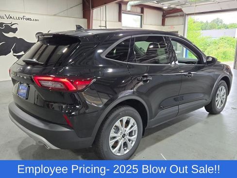 New 2025 Ford Escape Active w/ Cold Weather Package FWD image 13